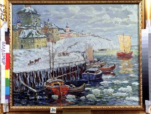 Aterro de uma antiga cidade russa. Descrição dos cais onde os barcos estão ancorados num rio coberto de blocos de neve, ao fundo, partindo uma cidade e um barco à vela. Pintura por Konstantin (Co de Konstantin Ivanovich Gorbatov