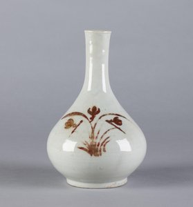 Garrafa com design floral, dinastia Yi (cerâmica)