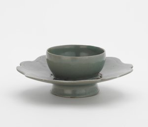 Suporte de tigela, primeira metade do século 12 (grés com esmalte celadon) de Korean School