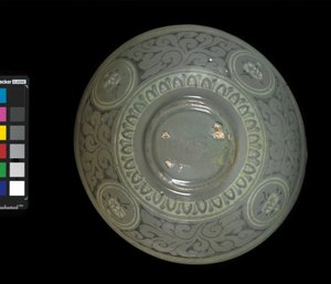 Taça com guindastes e nuvens, c.1150-1200 (grés celadon) de Korean School