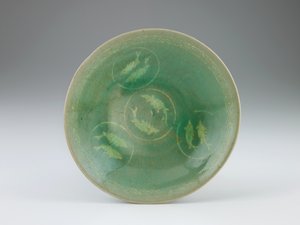 Tigela com decoração incrustada de peixes emparelhados, segunda metade do século 12 de Korean School