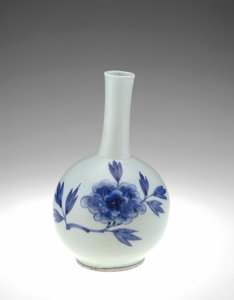 Frasco Punwon, província de Kyonggido, período Chosan (porcelana com pigmento de cobalto sob esmalte claro incolor) de Korean School