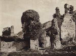 Itália: Ruínas de Ninfa (foto a p/b) de Kurt Hielscher