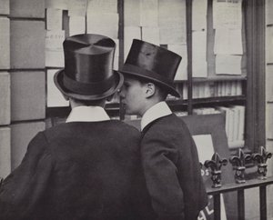 Spottiswoodes Window, Eton (foto a preto e branco) de Laszlo Moholy Nagy
