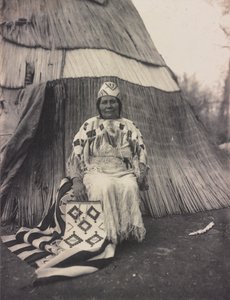 Edna Kash-kash, uma mulher indiana Cayuse de Lee Moorhouse