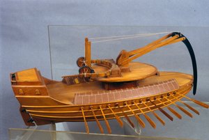 Escorpião, barco com o eperon. Modelo do desenho de Leonardo da Vinci (Leonardo da Vinci). Museu de Ciência e Tecnologia, Milão.