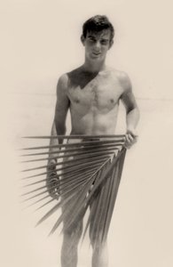 Soldado Americano em Los Black Beach, Ilhas do Almirantado, Nova Guiné. 1944 (foto) de 