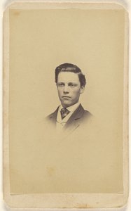 [Jovem não identificado, impresso em estilo vinheta] de Levi Mumper