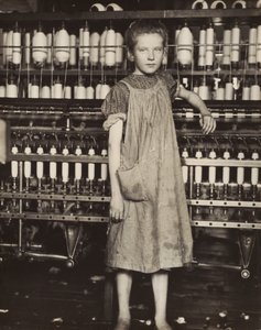 Addie Card, 12 anos. Fiandeira numa fábrica de algodão, North Pownal, Vermont de Lewis Wickes Hine