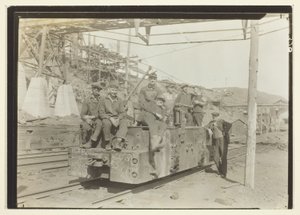 Sem título (Uma mina de carvão razoavelmente moderna, electrificada, no leste da Pensilvânia) de Lewis Wickes Hine