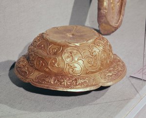 Ornamento de arnês de cavalo, c. 959 dC (prata dourada)