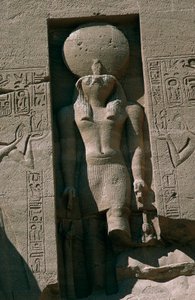 Egito, Núbia, Abu Simbel, Grande Templo de Ramsés II, fachada, nicho com estátua do deus sol Ra de Unbekannt Unbekannt