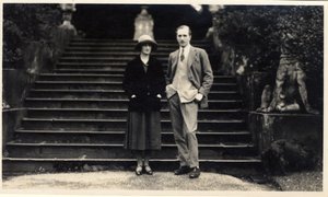 Lady Rachel Cavendish e Visconde Stuart de Findhorn (foto a p/b) de Unbekannt Unbekannt