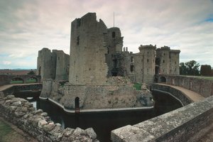 Castelo de Raglan, Monmouthshire, Gales do Sul, Reino Unido (foto) de Unbekannt Unbekannt