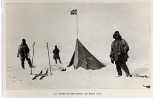 Tenda deixada no Pólo Sul por Roald Amundsen (1872-1928) em 1911, 1912 de Lieutenant Henry Robertson Bowers