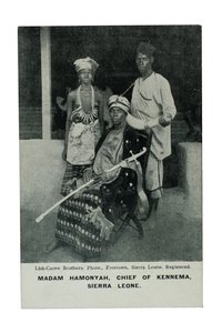 Madame Hamonyah, Chefe do Kennema, Serra Leoa, c.1905-07 de Lisk Carew Brothers