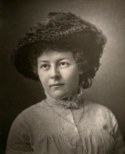Adela Measor, atriz irlandesa, 1882 de London Stereoscopic and Photographic Co