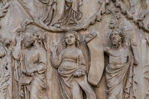 Profetas, detalhe de Jessé e profecias messiânicas, Histórias do Gênesis, baixos-relevos de Lorenzo Maitani (antes de 1275-1330), segundo pilar, fachada da catedral de Orvieto, Úmbria, Itália