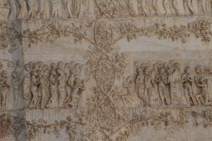 Cenas do Juízo Final, Histórias do Apocalipse, baixos-relevos de Lorenzo Maitani (antes de 1275-1330) e assistentes, quarto pilar, fachada da catedral de Orvieto, Úmbria, Itália