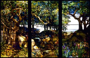 Uma paisagem arborizada em três painéis