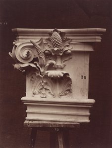 Escultura Ornamental da Ópera de Paris (Detalhe da Coluna)