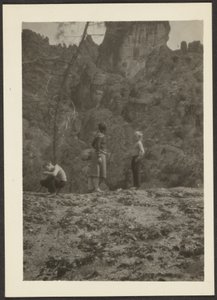 [Figuras em paisagem de montanha]. de Louis Fleckenstein