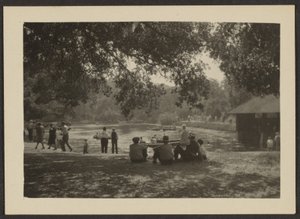 [Figuras no Parque]. de Louis Fleckenstein