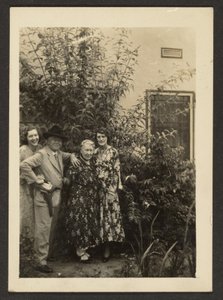 [Retrato de família Fleckenstein] de Louis Fleckenstein