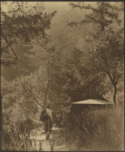 [Homem a caminhar para uma casa de campo no bosque] de Louis Fleckenstein