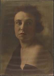 [Retrato de uma mulher com o ombro descoberto]. de Louis Fleckenstein