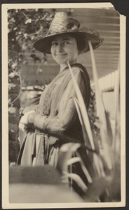 [Mulher no alpendre]. de Louis Fleckenstein