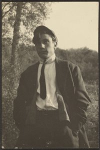 [Jovem no campo]. de Louis Fleckenstein