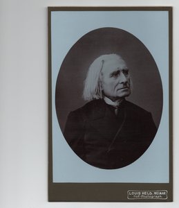 Franz Liszt (1811-1886) (1880, fotografia) de Louis Held