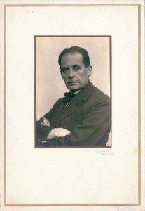Walter Gropius (1883-1969). Início dos anos 1920 de Louis Held