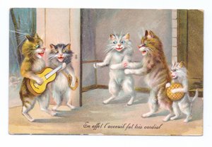 Edwardian cartão postal de um gato tocando uma guitarra com três outros gatos e um gatinho, c.1910 de Louis Wain