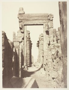 Karnac, Grande Avenida do Milieu des Ruines, entrada leste