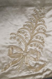 Vestido de noiva (vista detalhada do trem destacáveis) de Lucy Christiana Lady Duff-Gordon