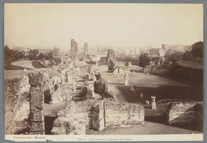 Ruínas dos palácios imperiais no Monte Palatino em Roma Aedes Pubblica, Palazzo dei Cesari (título no objeto)