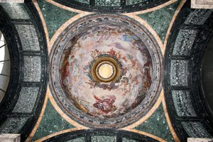 Vista da cúpula da Capela Cybo, decorada a fresco por Luigi Garzi (1638-1721) (Vista da cúpula da Capela Cybo, a fresco por Luigi Garzi) Basílica de Roma de Santa Maria del Popolo (Igreja de Santa Maria del Popolo), Capela Cybo