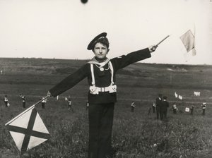 Balilla com sinais da Marinha de Luigi Leoni