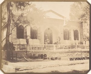 Zergiandeh. Casa de campo do ministro russo, Teerã, 1858. de Luigi Pesce