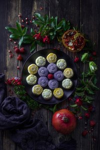 Bolos lunares de outono e romãs de Lydia Jacobs