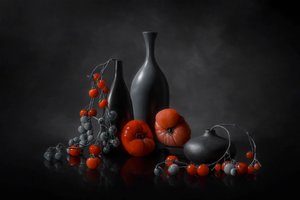Natureza morta com tomate melancólico