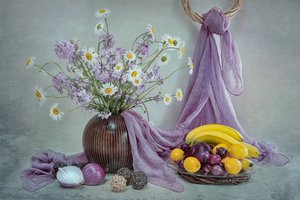 Natureza-morta floral roxa de Lydia Jacobs