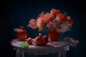 Vibrante natureza-morta floral de Lydia Jacobs