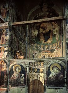 Iconostasis e abside, afrescos pintados 1313