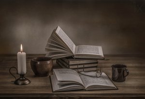 Livros à Luz das Velas de Margareth Perfoncio