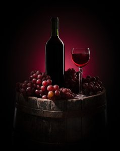 Natureza morta elegante com vinho