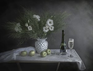 Flores e champanhe de Margareth Perfoncio