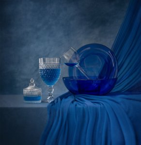 Natureza morta em azul safira de Margareth Perfoncio